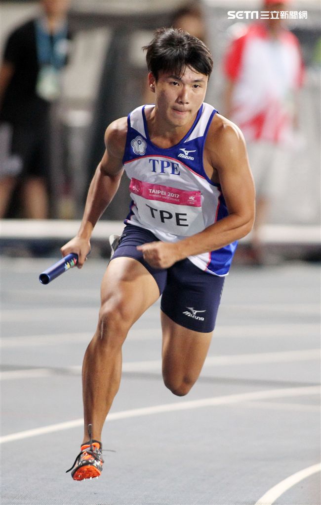 世大運田徑項目28日全部結束，各國選手盡力表現贏得運動精神，下次拿坡里見，珍重再見。（記者邱榮吉/攝影）