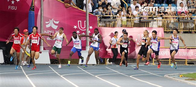 世大運田徑項目28日全部結束，各國選手盡力表現贏得運動精神，下次拿坡里見，珍重再見。（記者邱榮吉/攝影）