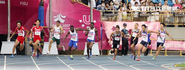 世大運田徑項目28日全部結束，各國選手盡力表現贏得運動精神，下次拿坡里見，珍重再見。（記者邱榮吉/攝影）