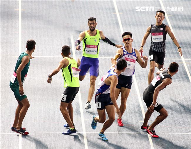 世大運田徑項目28日全部結束，各國選手盡力表現贏得運動精神，下次拿坡里見，珍重再見。（記者邱榮吉/攝影）