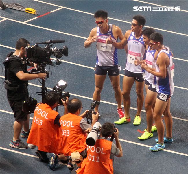 世大運田徑項目28日全部結束，各國選手盡力表現贏得運動精神，下次拿坡里見，珍重再見。（記者邱榮吉/攝影）