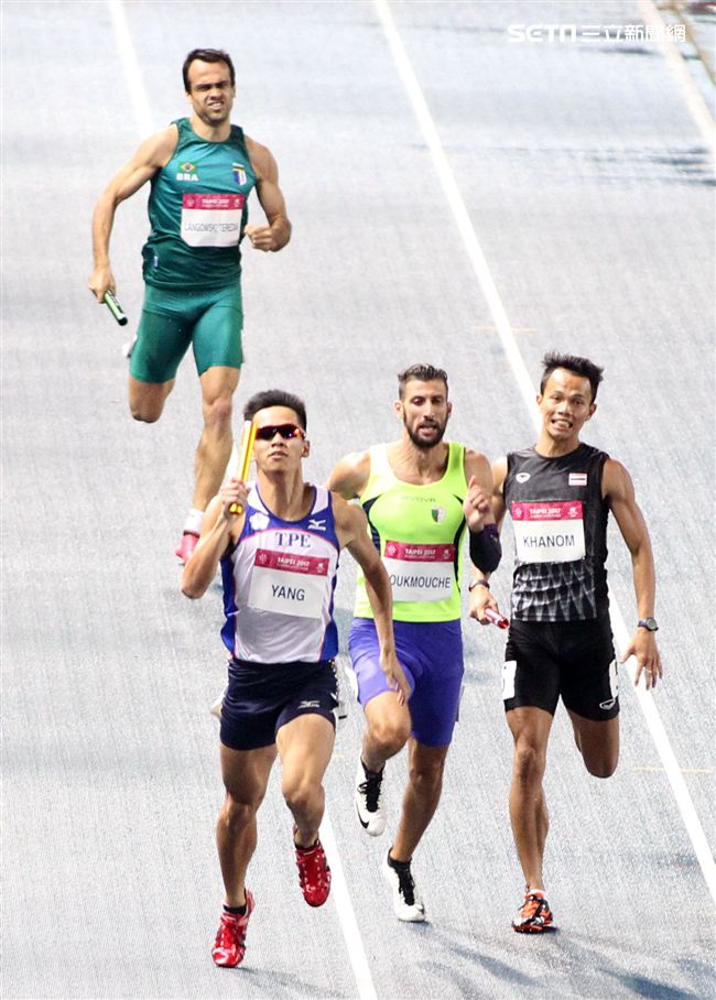 世大運田徑項目28日全部結束，各國選手盡力表現贏得運動精神，下次拿坡里見，珍重再見。（記者邱榮吉/攝影）