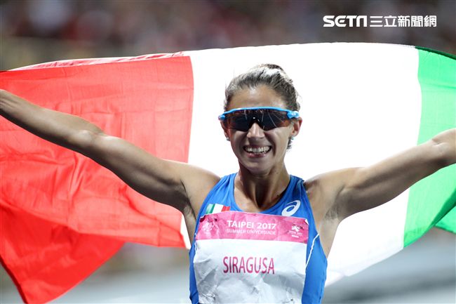 世大運田徑項目28日全部結束，各國選手盡力表現贏得運動精神，下次拿坡里見，珍重再見。（記者邱榮吉/攝影）