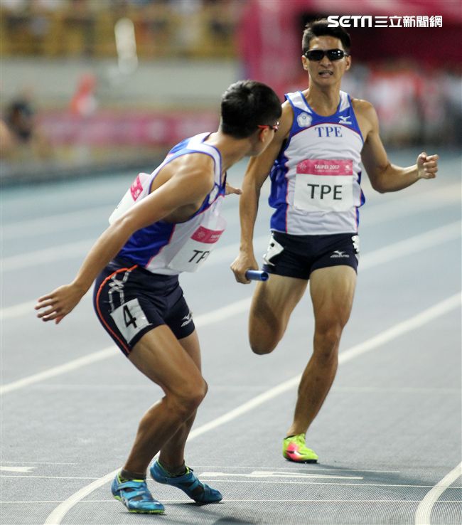 世大運田徑項目28日全部結束，各國選手盡力表現贏得運動精神，下次拿坡里見，珍重再見。（記者邱榮吉/攝影）