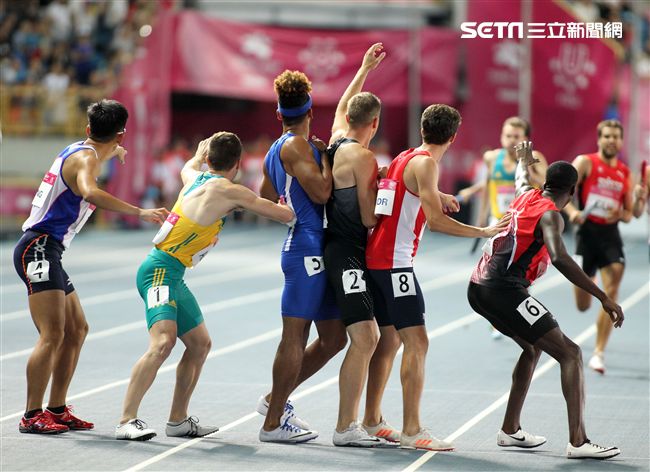 世大運田徑項目28日全部結束，各國選手盡力表現贏得運動精神，下次拿坡里見，珍重再見。（記者邱榮吉/攝影）