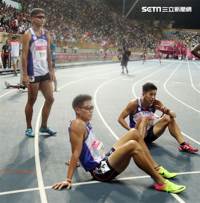 世大運田徑項目28日全部結束，各國選手盡力表現贏得運動精神，下次拿坡里見，珍重再見。（記者邱榮吉/攝影）