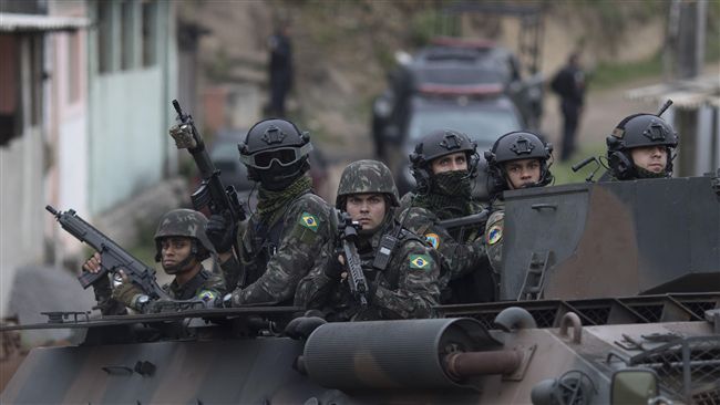 川普廢歐巴馬限令　過剩軍備供警使用