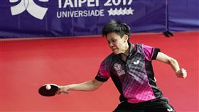 世大運桌球女單　鄭怡靜晉4強（1）台北世大運28日在新莊體育館進行桌球女子單打8強戰，中華隊選手鄭怡靜（圖）擊敗韓國選手，晉級4強。中央社記者徐肇昌攝　106年8月28日