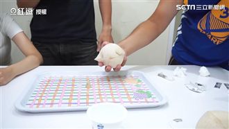 你相信嗎？口香糖竟能一秒插穿椰子殼