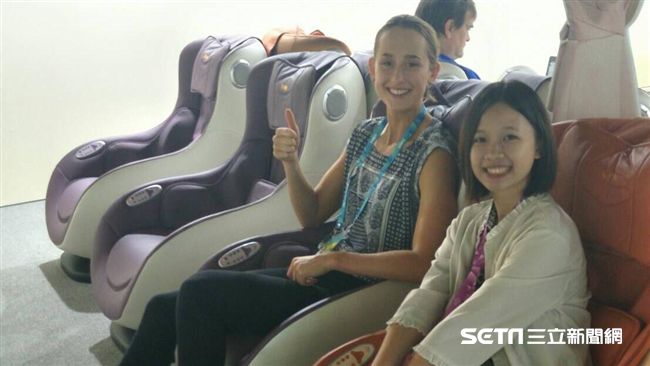 紐西蘭泳將　青年記者見聞世大運