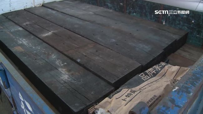 無良包商動歪腦筋　偷走萬元軌道枕木