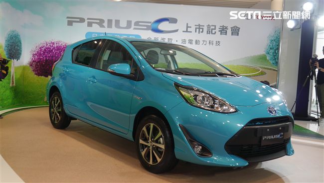 TOYOTA油電動力PRIUS c