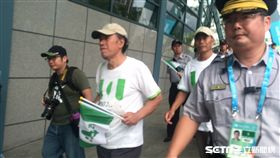 世大運閉幕 蔡丁貴遭警方請出 盧冠妃攝