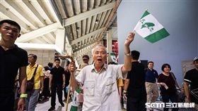 世大運 閉幕式 獨派團體通通拿旗入場 台灣旗
圖／記者林敬旻攝