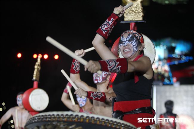 世大運閉幕式暖場表演 圖／記者邱榮吉攝