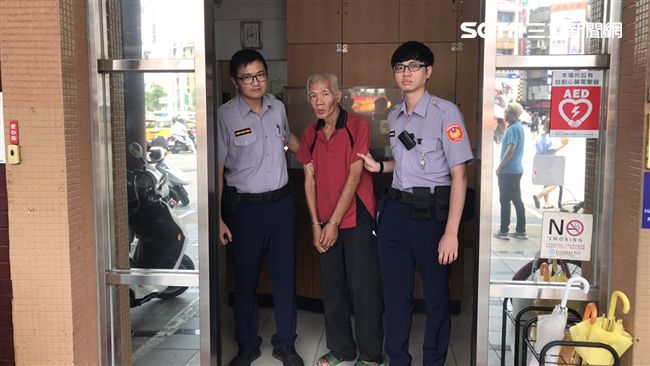 不知自己遭通緝　他還這麼做被警活逮