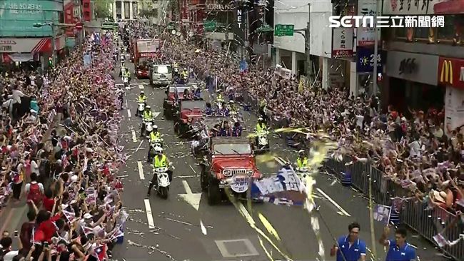 大遊行楊俊瀚領軍　民眾打造英雄谷！