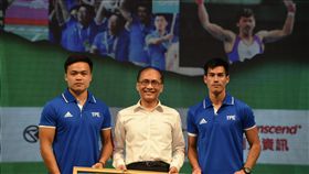 行政院長林全宴請世大運台灣代表隊。（行政院提供）