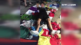 選手換物交朋友　徽章成最夯紀念品