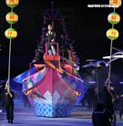世大運閉幕典禮精彩表演，神明熄聖火。（記者邱榮吉/攝影）