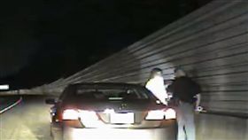 「我們只殺黑人」美白人警發言歧視　網友：太誠實（圖／翻攝自USNationalistNews,YouTube）