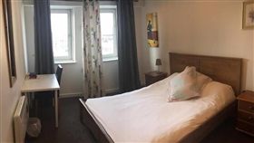 江男原本要入住的公寓內部。（圖／翻攝booking.com訂房網站）