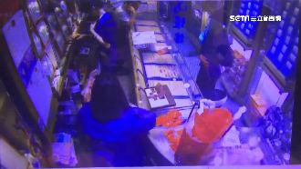 女喬裝孕婦持空氣槍行搶　遭判7年刑