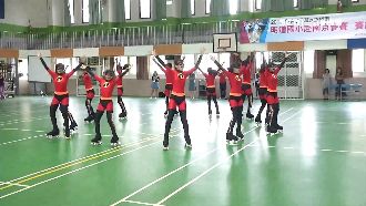為打世錦賽…國小溜冰隊發傳單爭經費
