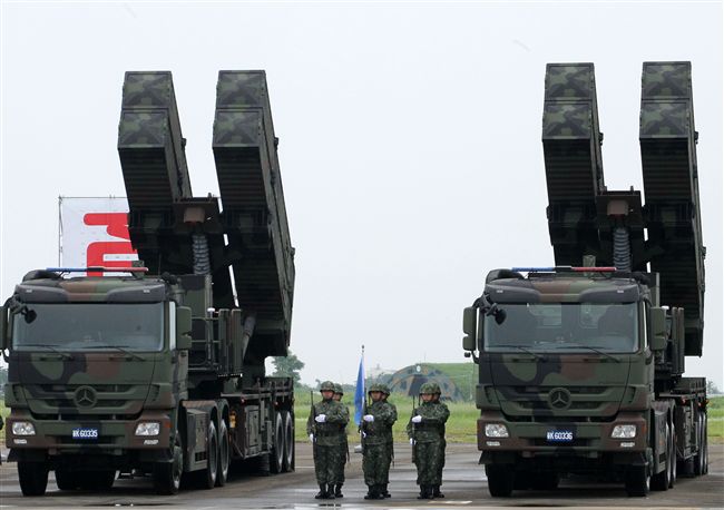 天弓三型飛彈發射架。（記者邱榮吉/攝影）