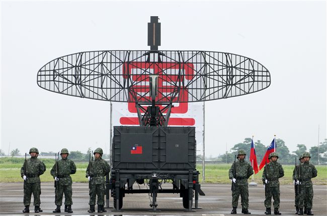 天兵雷達。（記者邱榮吉/攝影）
