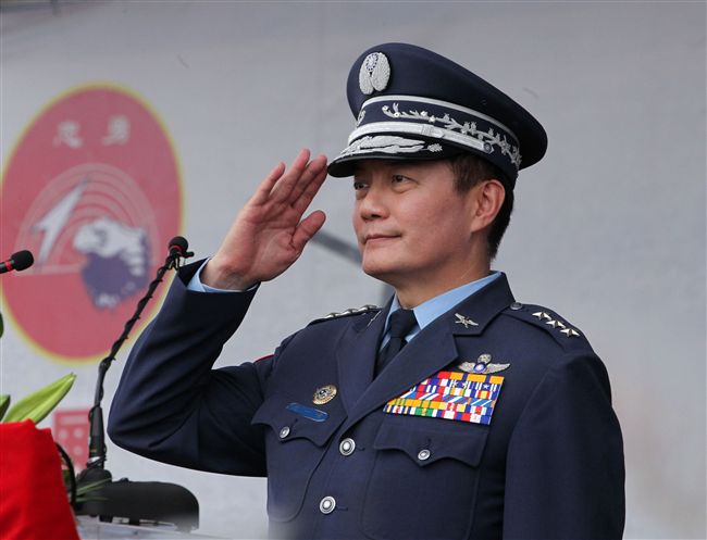 空軍防空暨飛彈指揮部編成典禮由司令沈一鳴上將主持，統一防空作戰指管事權，加快威脅反應速度，以建立一支「量適、質精、戰力強」之防空勁旅。（記者邱榮吉/攝影）