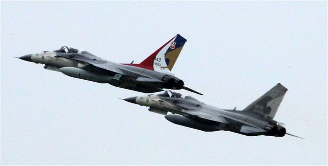 IDF戰機起飛。（記者邱榮吉/攝影）