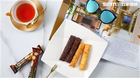 變小一口吃！新貴派巧克力外衣被脫掉