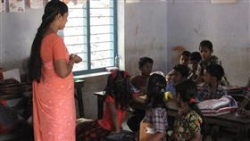 印度,校園,學生,孩童（圖／翻攝自推特）