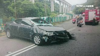 酒駕連環撞　2騎士拋飛墜谷1死1傷