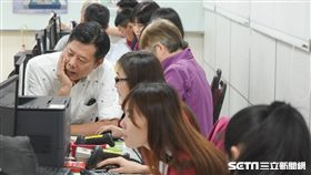 １６：９
報稅,綜合所得稅,營業稅,逃漏稅,個人所得稅,國稅局 圖／記者林敬旻攝