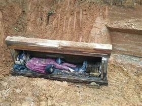 殭屍,古屍(翻攝每日郵報）