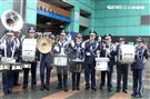 國軍106年慶祝93軍人節，空軍假台北忠孝復興站前廣場舉行，疾風快閃活動。（記者邱榮吉/攝影）