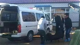 中國大陸吉林,母親砍殺女兒（圖／翻攝自廣州日報微博）