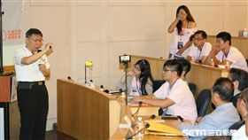 柯文哲出席民主開新營 合體宋楚瑜　北市府提供