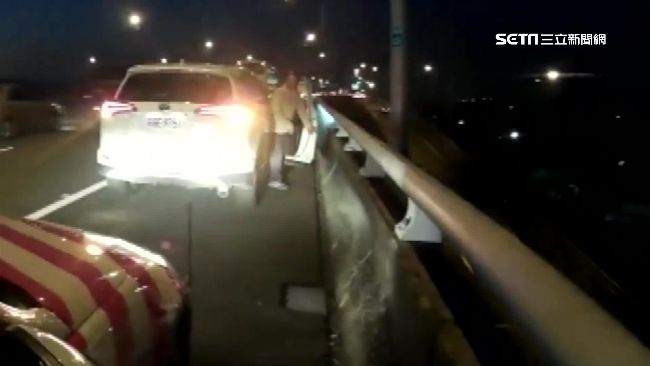 駕駛闖路肩遭罰　辯「長者內急」敗訴