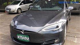特斯拉（Tesla）將要組成計程車隊，以Model S為主力。（記者郭奕均攝影）