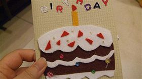 手工卡片　圖／攝影者pan vanessa, Flickr CCLicense
https://flic.kr/p/4Bg9o6