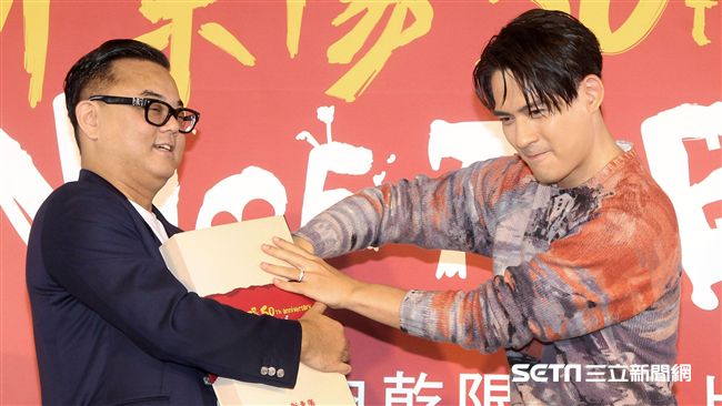 當爸後首次露面　周渝民滿口爸爸經