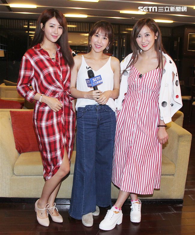 毓罷不能-SNOW鬼來電，主播高毓璘、模特兒蔡允潔、網紅夏晴，一起分享使用有趣鬼「經驗」。（記者邱榮吉/攝影）