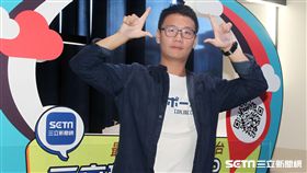 網紅阿翰接受三立新聞網獨家專訪。（記者邱榮吉/攝影）