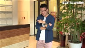 阿翰神模仿影片爆紅!本尊高挑親和力十足