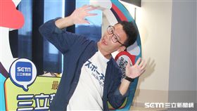 網紅阿翰接受三立新聞網獨家專訪。（記者邱榮吉/攝影）