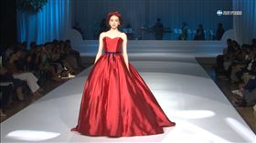 婚紗.迪士尼/翻攝YouTube