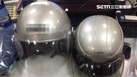 警方起出2人犯案用的安全帽。（圖／翻攝畫面）-安全帽-